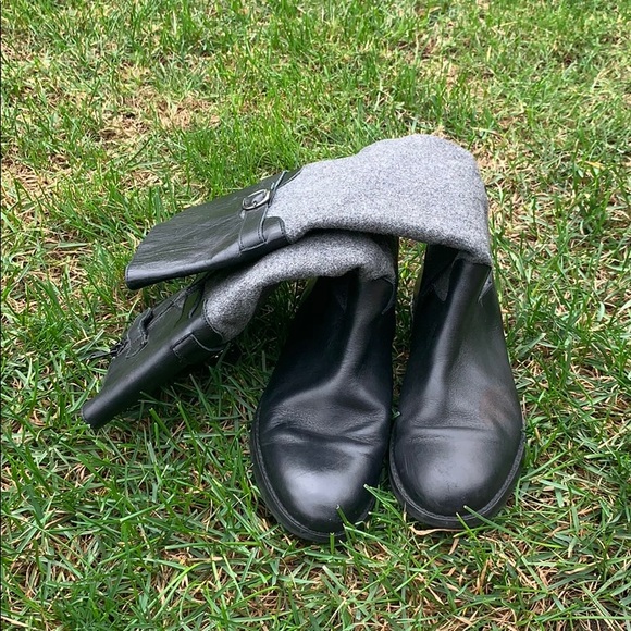 Black and gray tall boots - Picture 7 of 8